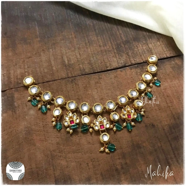 MAHIKA - KUNDAN - This product can be customised with your preferred colour , please whatsapp at 9025116218 