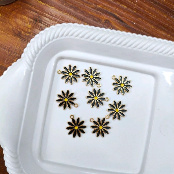 Daisy Balck Metal Charms  Pack Of 10 Pc 