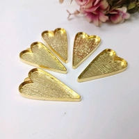 Vinatge Heart 5pc Pendant Bezel Golden