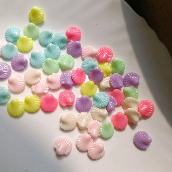 Jwellery Making Beads 25 Grms ( Shell) 