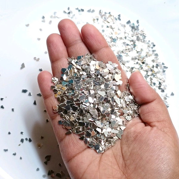 Silver Glass Chips 450 Grms