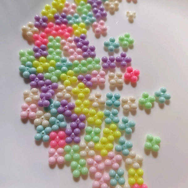 Jwellery Making Beads 25 Grms ( Dot Flower)