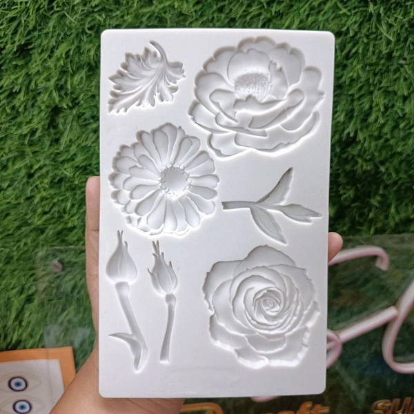 3D Multi Flowers Clay /  Candle MOLD  - 4.6"7.5 Inch