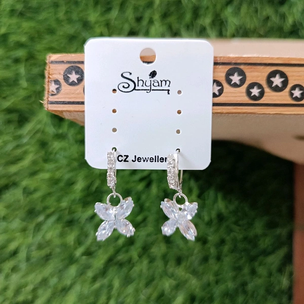 White Diamond Butterfly Earing Pair 