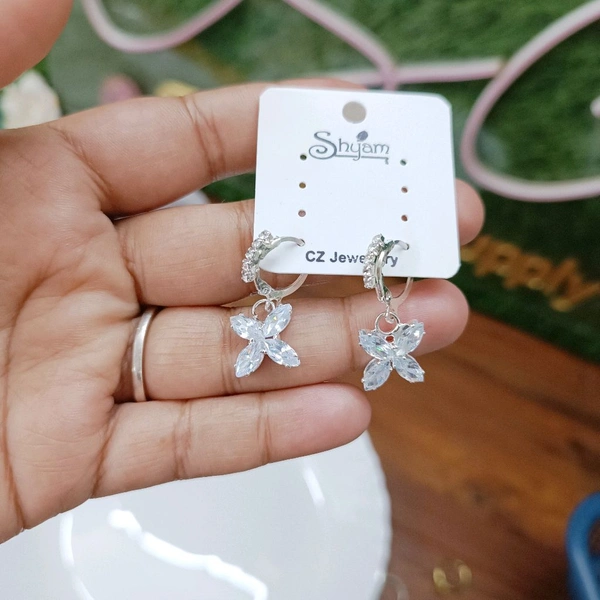 White Diamond Butterfly Earing Pair 