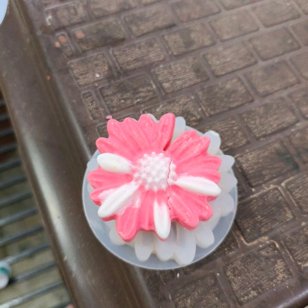 Daisy Candle Mold 