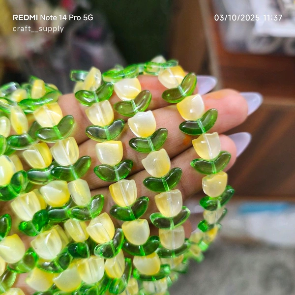 Tulip Beads Line Green  (25-30 Pieces) 