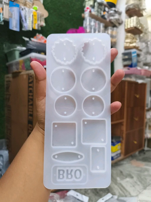  Bracelet mold 