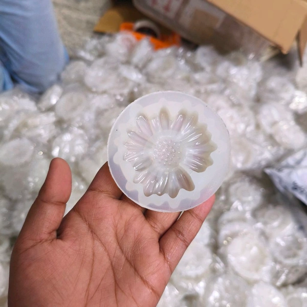 Daisy Candle Mold 25 Pcs 