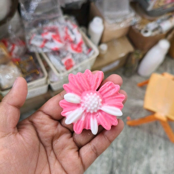 Daisy Candle Mold 25 Pcs 