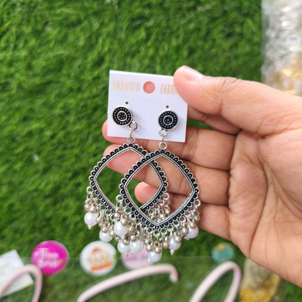 Resin Jhumka Base Pair Square Silver(white Beads) 