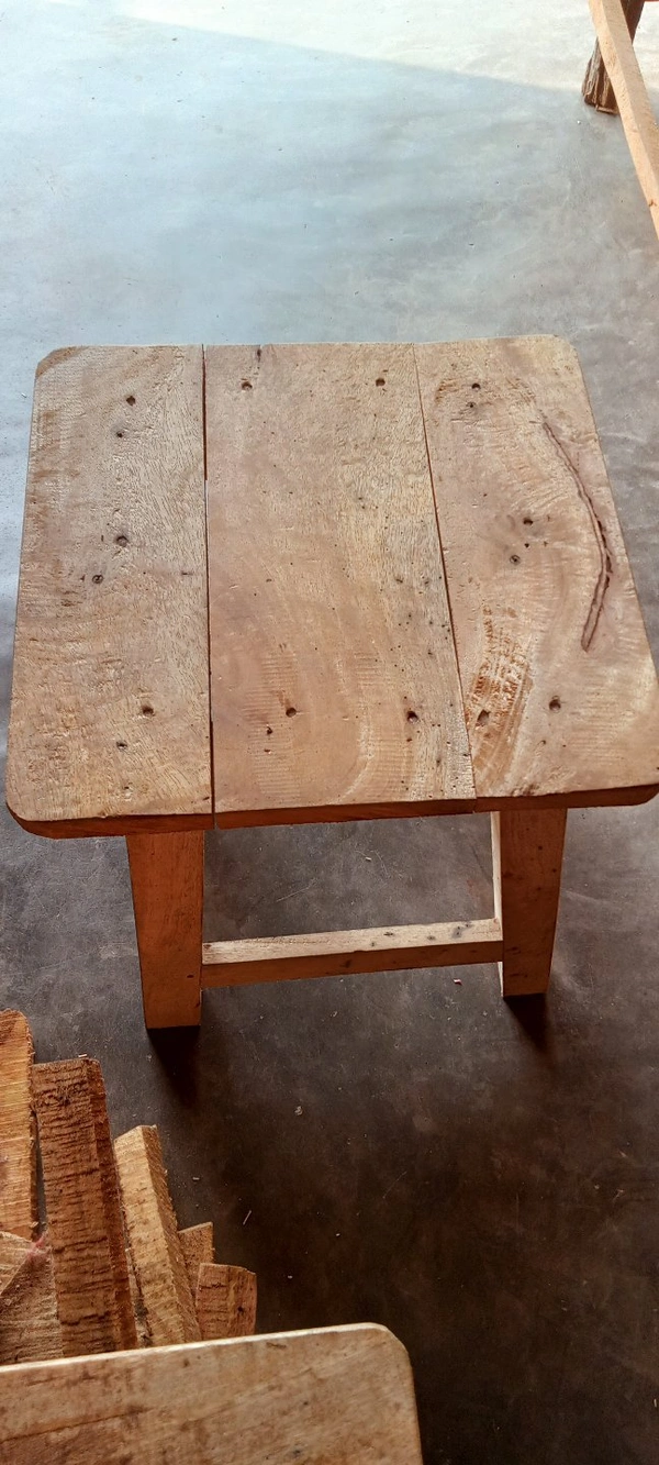 Wood Table - normal wood, hight (3ft) 