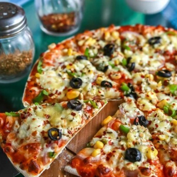 Veg Loaded Pizza 