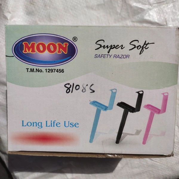 Moon Gents Razor- Price  9/Pcs [Pack Of12 ]