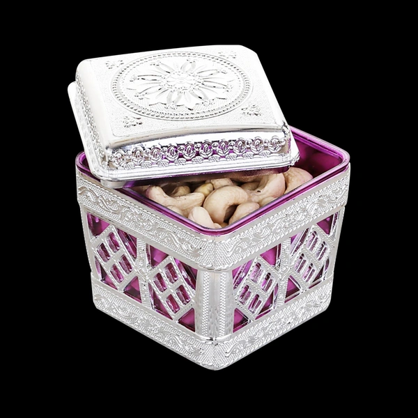 2216 Dubai Mukhwas Dani Traditional Art Work