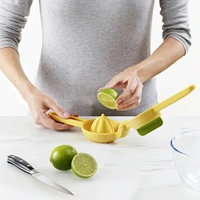 2771 Lemon Squeezer can be taken For Squeezing Lemons For Types Of Food Stuffs.