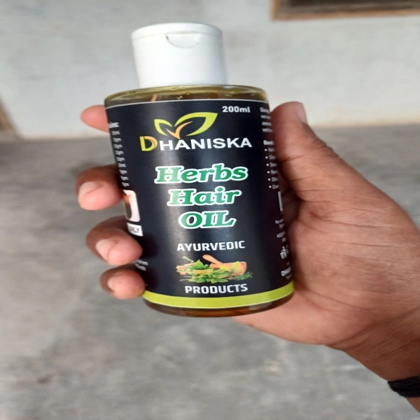 Dhaniska Herbs Hair Oil