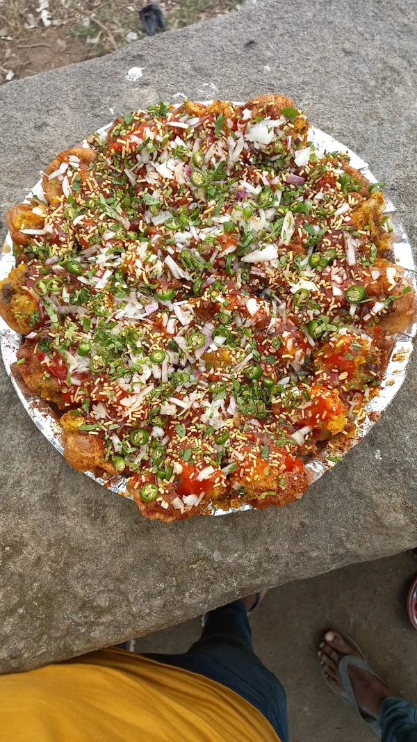 Papdi fuchka (पापड़ी फुचका)