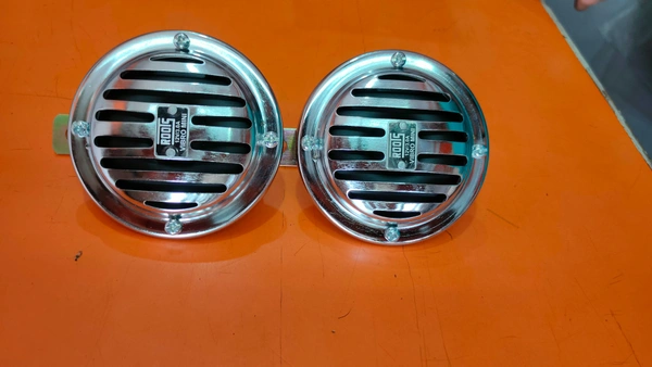 HORN FOR CARS - FREE SIZE, BLACK/WHITE, NEW, PLASTIC