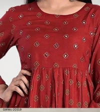 GWWc-20319 Womens Rayon Printed Ragular Top (Maroon) - M