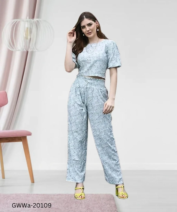 GWWa-20109 Short Sleeves Top & Bottom Sets - M