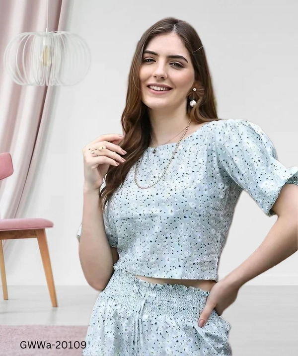 GWWa-20109 Short Sleeves Top & Bottom Sets - M