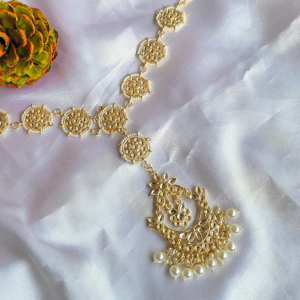 Cherry & Magpie Bridal Kundan Matha Patti With Maangtika  - Gold