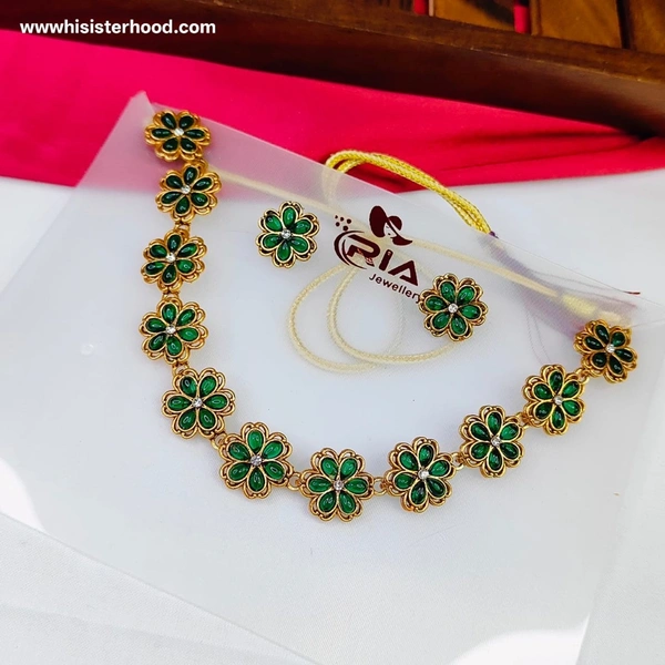 Flower Neckale 8