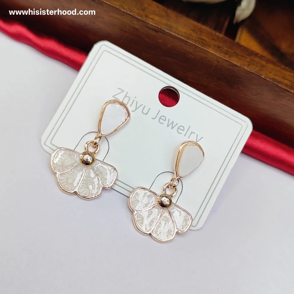 Western earring 4 - Papaya Whip