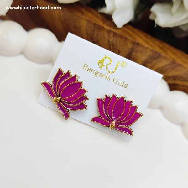 Lotus Stud 10