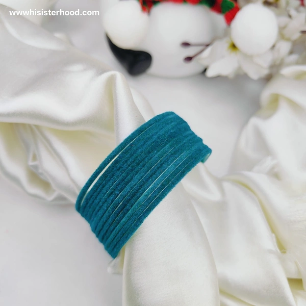 2.10 Velvet Plain Metal Bangle 21