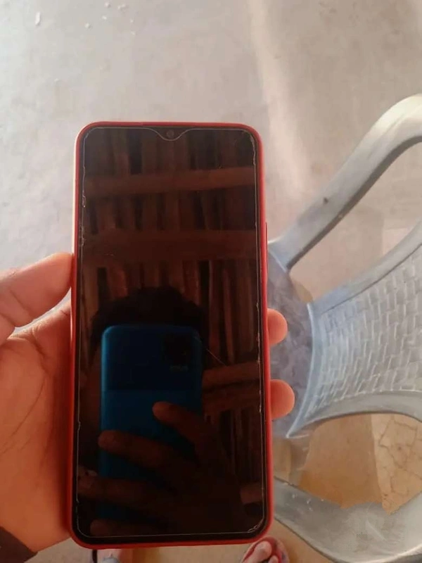 Vivo V20a 6/128 - Black, 12