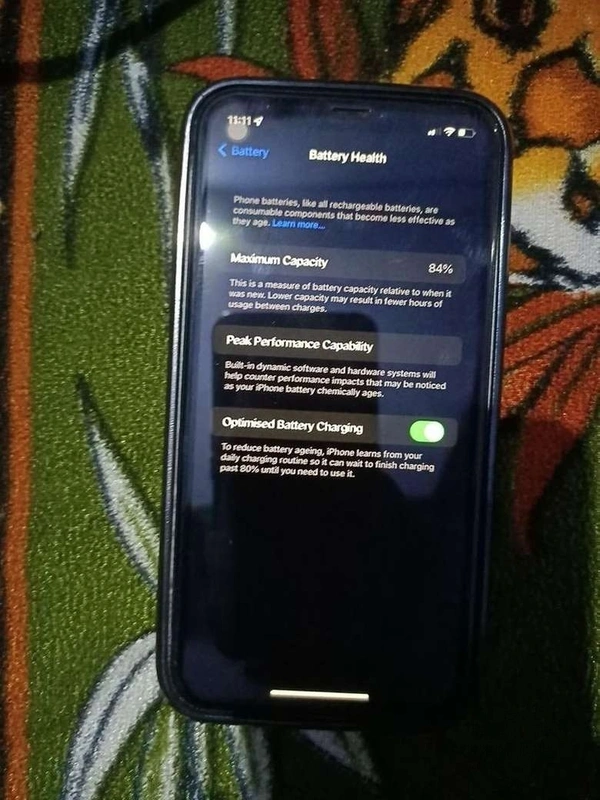 Iphone 11 White - Red, 6