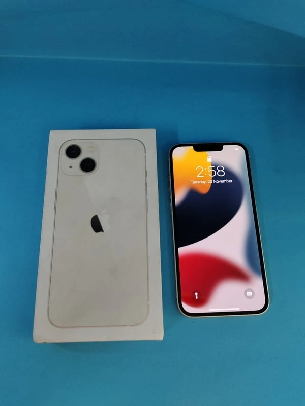 Apple iPhone 13 256GB