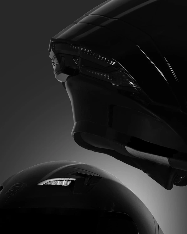 Steelbird SBA-11 ISS Tornado Matt Signature BLACK - L