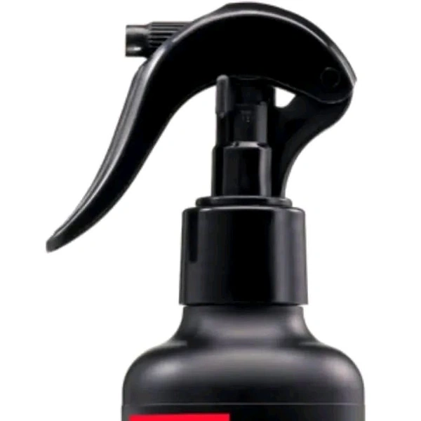 Motul M2 Helmet Interior Cleaner (100ml)
