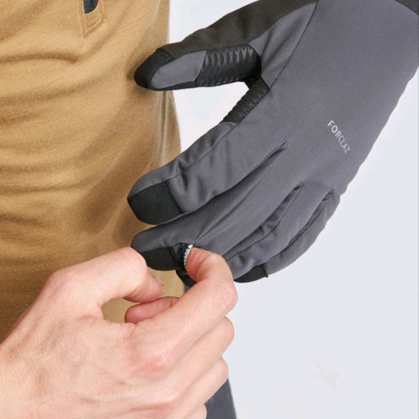 Decathlon SIMOND Adults Winter & Windproof Tactile Trekking Gloves, MT900 - GREY
