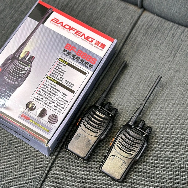 Original Baofeng BF-888S Two Way Radio 16CH 400-470MHZ Long Range WTO1 Walkie Talkie (Black)