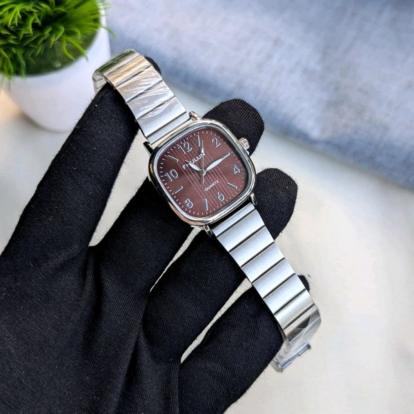 Fhulun Analog Quartz Movement Watch With High Quality Strap Best finishing Body & Case - SRF6