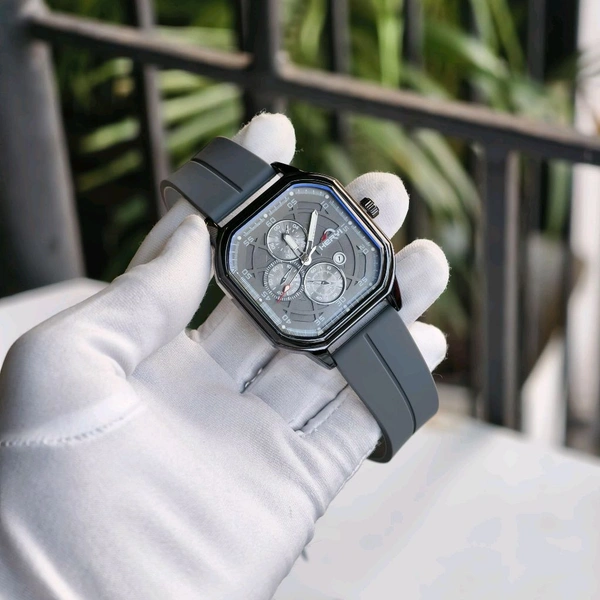 Most Demanded Heryl Analog Quartz Movement Watch With High Quality Strap Best finishing Body & Case