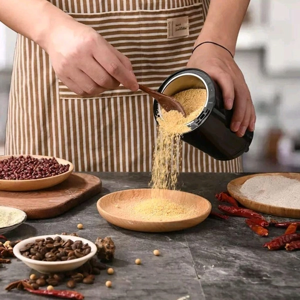 Mini Mixer, Small Blender, powerful Mini Grinder, Electric Coffee Bean Grinder Machine Portable Grinder for Home and Office. (4 Blade Grinder)