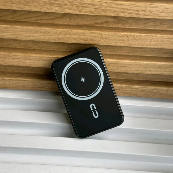 Super Fast Wireless Power Bank | 4 In-Built Cables + Magsafe Ring | 10000mAh Slim & Portable Design