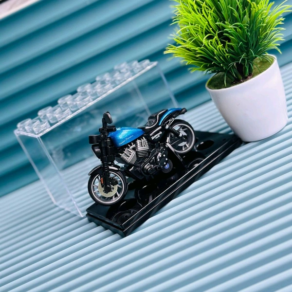 Premium Diecast Motorcycle Model – 1:18 Scale | Collector Edition - Blue