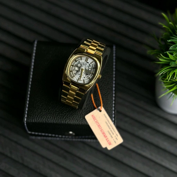 LG Gold Budget Analog Quartz Watch โ Premium Style at a Budget Price - White