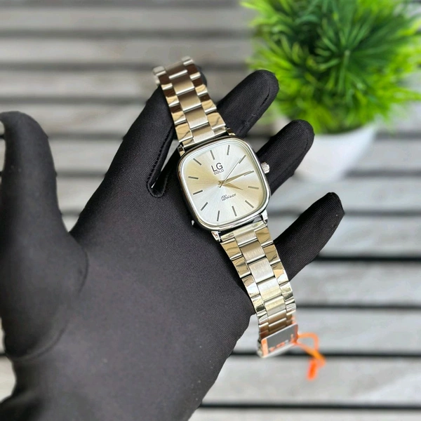 LG Gold Budget Analog Quartz Watch โ Premium Style at a Budget Price (Pack of 1) - Blue