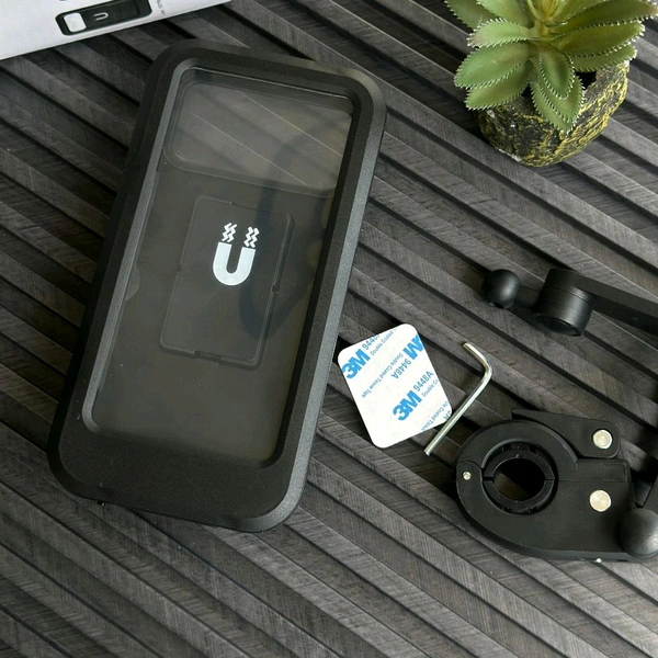 Waterproof Bike Phone Holder with 360ยฐ Rotation | Universal Motorcycle & Bicycle Handlebar Mount | Touchscreen Compatible | All-Weather Protection | Shockproof | Anti-Theft Design