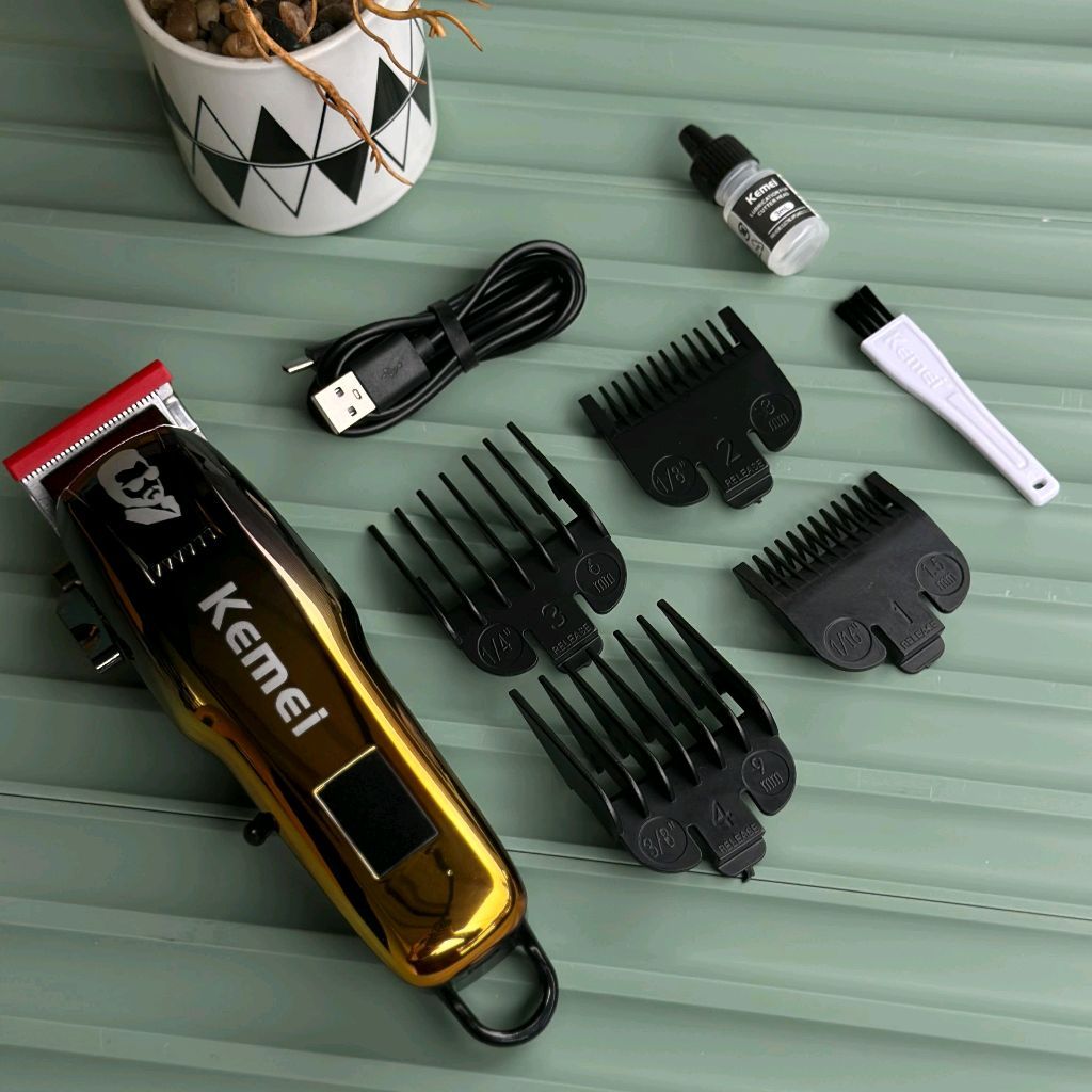 Kemei KM-730A Professional Hair Clipper – Gold Edition
