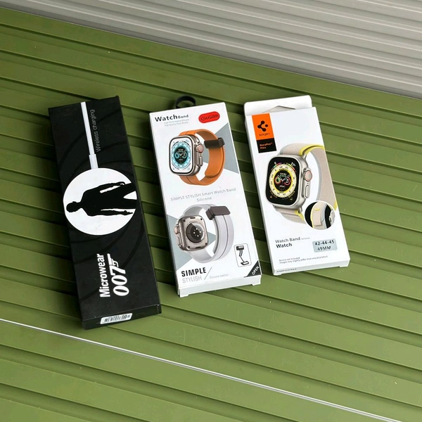 Microwear 007 Pro Smartwatch With Dual Dual Strap | NFC | Wireless Charging | 500+ Watch Faces | 1.92" HD Display - Black