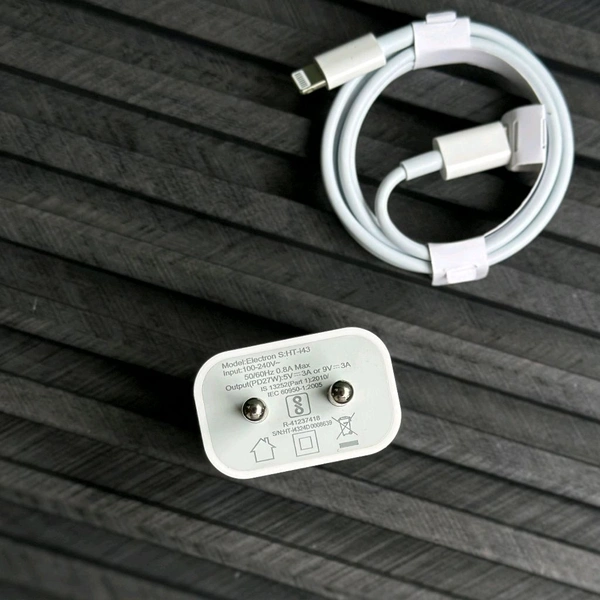 Hitage Hustler PD27W Quick Charger | 27W PD Fast Charging | Type-C to Lightning Cable Included - 6 Months Warranty