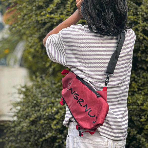 Tangrnu Crossbody Sling Bag – Stylish & Functional Everyday Carry - Red